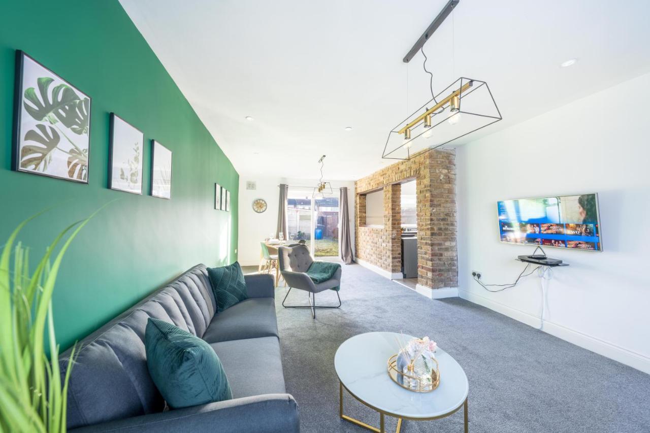 Contractor Accommodation Near Heathrow, Windsor Minutes From M4 Slough Eksteriør bilde