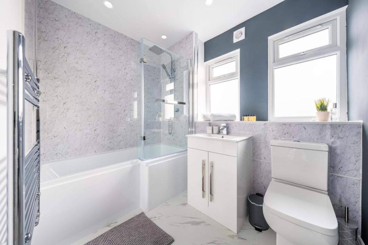 Contractor Accommodation Near Heathrow, Windsor Minutes From M4 Slough Eksteriør bilde