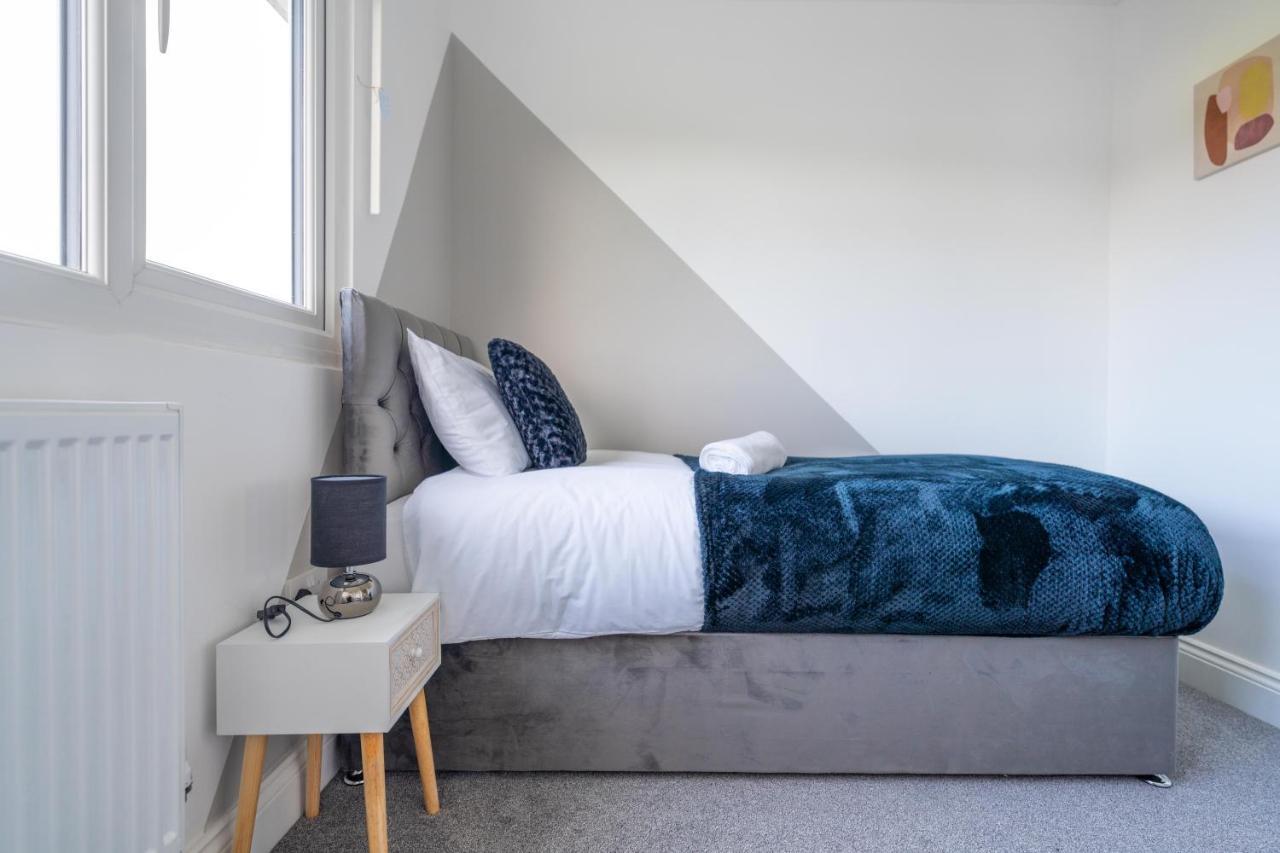 Contractor Accommodation Near Heathrow, Windsor Minutes From M4 Slough Eksteriør bilde